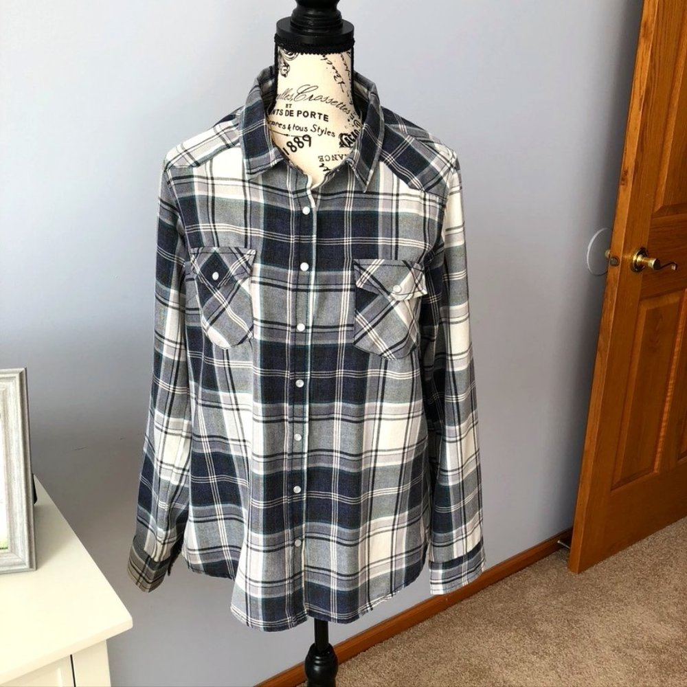 Women's Plaid Shirt